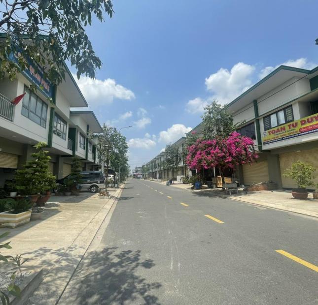 Cho thuê nhà 1 trệt 1 lầu khu đô thị Oasis City, Bến Cát, Bình Dương