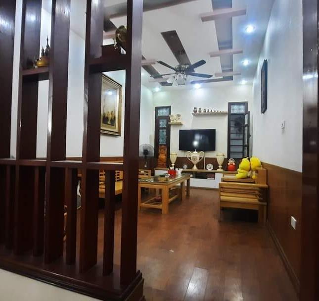 Bán nhà phố nguyễn ngọc nại ô tô 7 chỗ vào nhà
