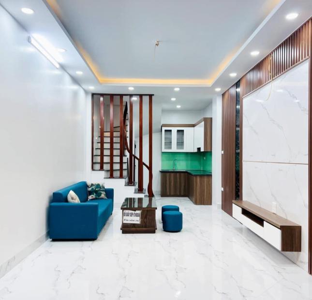 Nhỉnh 03 tỷ Ô tô đỗ cửa, 4.5 tầng Trịnh Văn Bô View hồ 0968787573