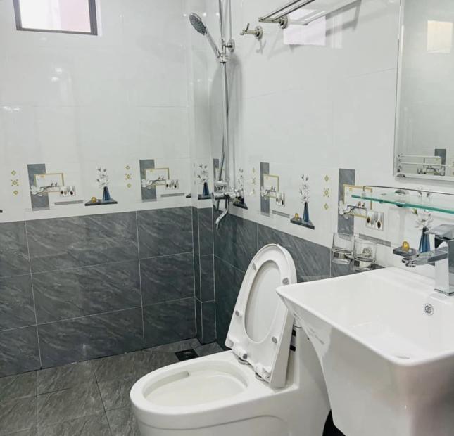 Nhỉnh 03 tỷ Ô tô đỗ cửa, 4.5 tầng Trịnh Văn Bô View hồ 0968787573