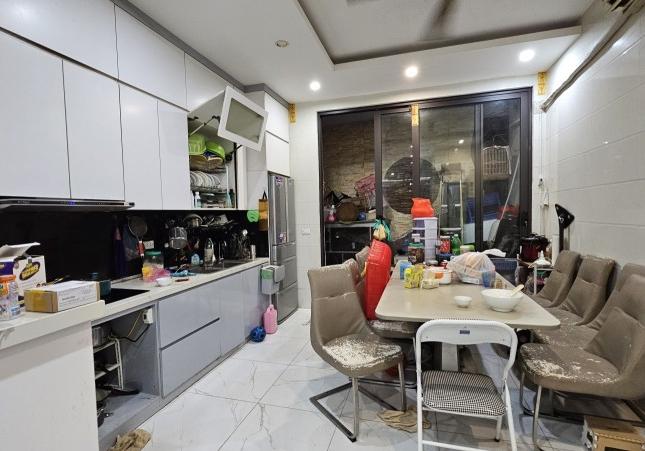 Bán nhà phân lô Nguyễn Trãi Thanh Xuân 40m 4 tầng ngõ thông ô tô kinh doanh ở ngay chỉ 7 tỷ lh