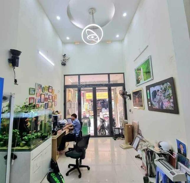 Bán nhà Tô Vĩnh Diện Nhà 4T cách phố 15m DT: 62M ô tô đỗ cửa