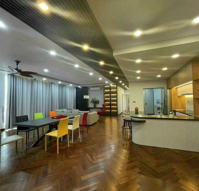 Bán căn hộ chung cư tại Dự án Midtown Phú Mỹ Hưng, Quận 7, Hồ Chí Minh diện tích 250m2 giá 24 Tỷ
