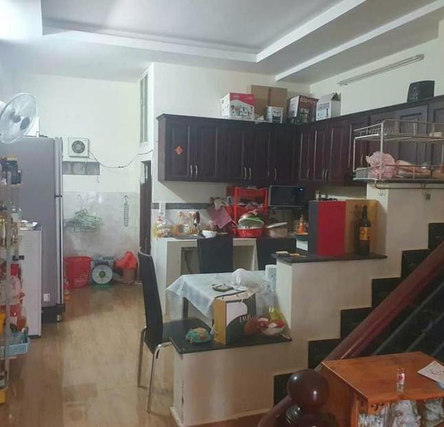 Bán căn nhà CMT8 - Quận 10 - Diện tích 45m2 - Giá 5.1 tỷ