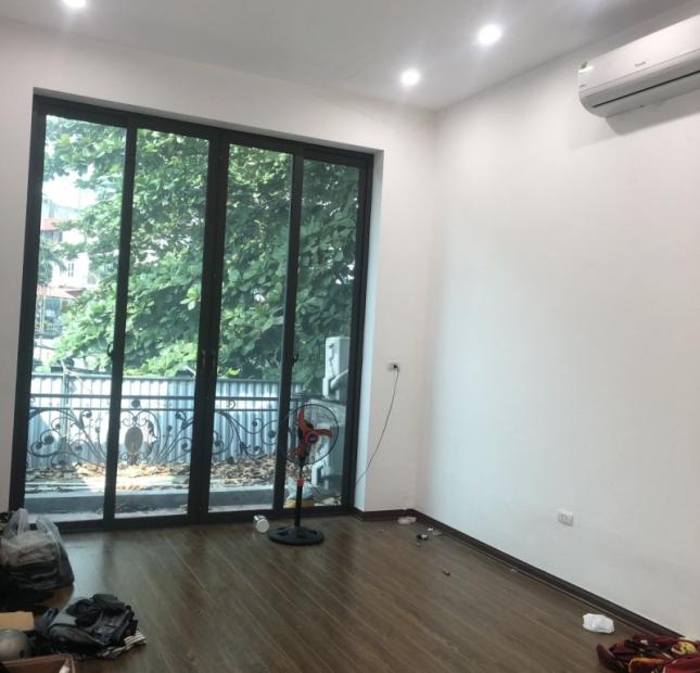 Tìm Người Thuê Toàn Bộ Nhà kinh doanh mặt phố Quan Nhân, quận Thanh Xuân