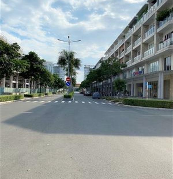 Cho Thuê Shophouse Dverano - Diện Tích 200m2 LakeView Q2