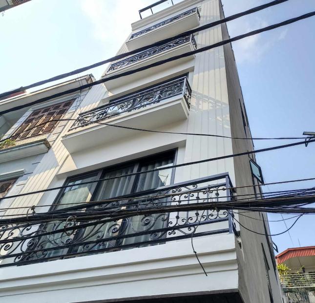 Giảm giá 1.5 tỷ cần bán gấp nhà Đường Ngọc Lâm, 58m2 x 7T, 4.5m MT, lô góc, thang máy, KD.