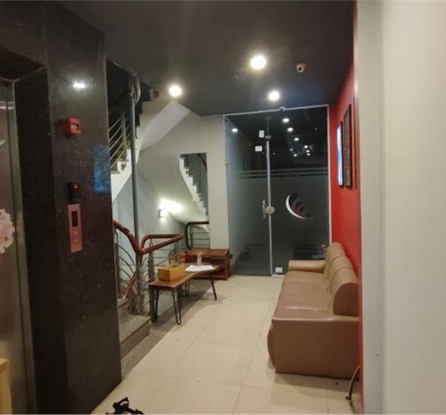 Cho Thuê Nhà Riêng  mặt ngõ ô tô tránh phố Tạ Quang Bửu