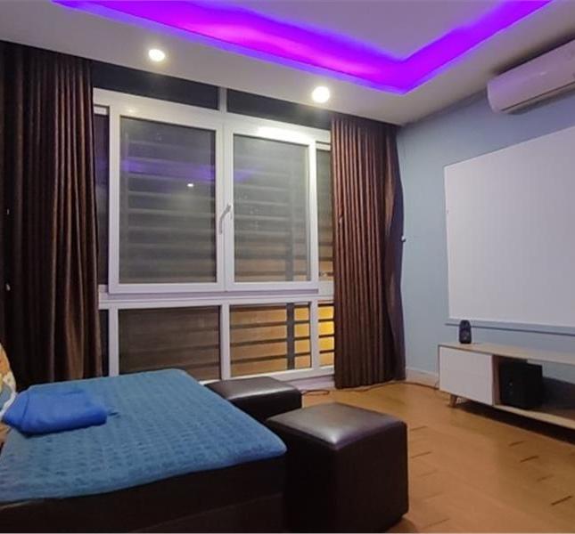 Cho Thuê Nhà Riêng  mặt ngõ ô tô tránh phố Tạ Quang Bửu