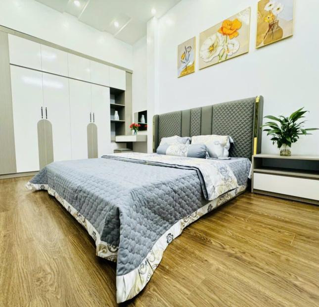 BÁN NHÀ 4 TẦNG PHỐ KHƯƠNG TRUNG - 5 M RA ÔTÔ MẶT TIỀN RỘNG - NHÀ ĐẸP NHƯ KHÁCH SẠN 5 ☆ CHỦ TẶNG