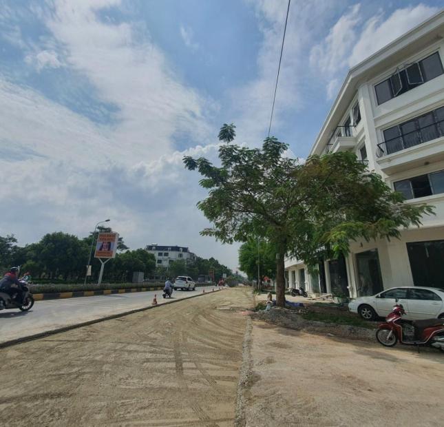 Cần bán nhà 5 tầng mặt phố Trần Phú, Vĩnh Yên, Vĩnh Phúc. Gía 8.5 tỷ