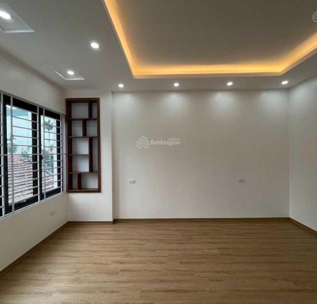 Bán nhà riêng cuối Trịnh Văn Bô 33m²*4T. Gần KĐT HUD. Ngõ thoáng - Ô tô đỗ cửa. Giá 2,4tỷ