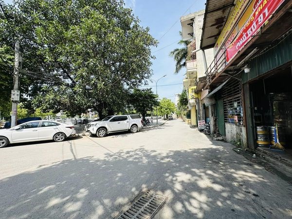 BÁN NHÀ PHÚ DIỄN GẦN HỒ, Ô TÔ, TIỆN ÍCH XUNG QUANH BẠT NGÀN, DIỆN TÍCH 43M2