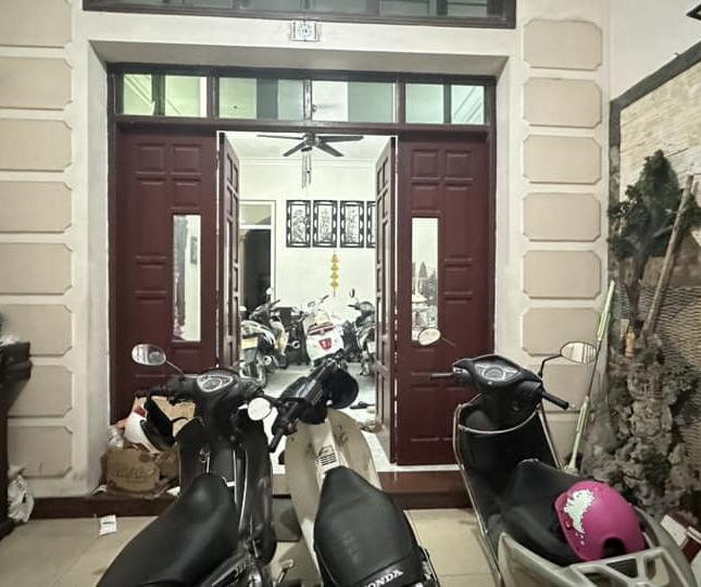 Bán nhà phố Hoàng Văn Thái phân lô quân đội,Ôtô đỗ cửa, 2 mặt ngõ trước sau, 70m2x4T, giá 8.3 tỷ
