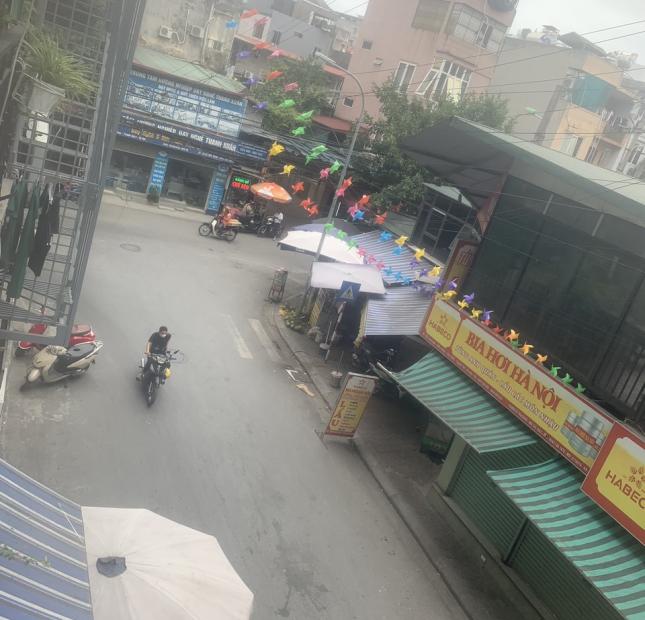 Bán nhà 5 tầng kinh doanh sầm uất phố Triều Khúc ô chờ thang máy giá 11 tỷ