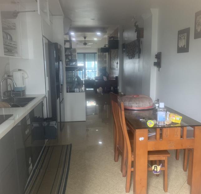 Nhà đep 5 tầng phố Triều Khúc giá 11 tỷ