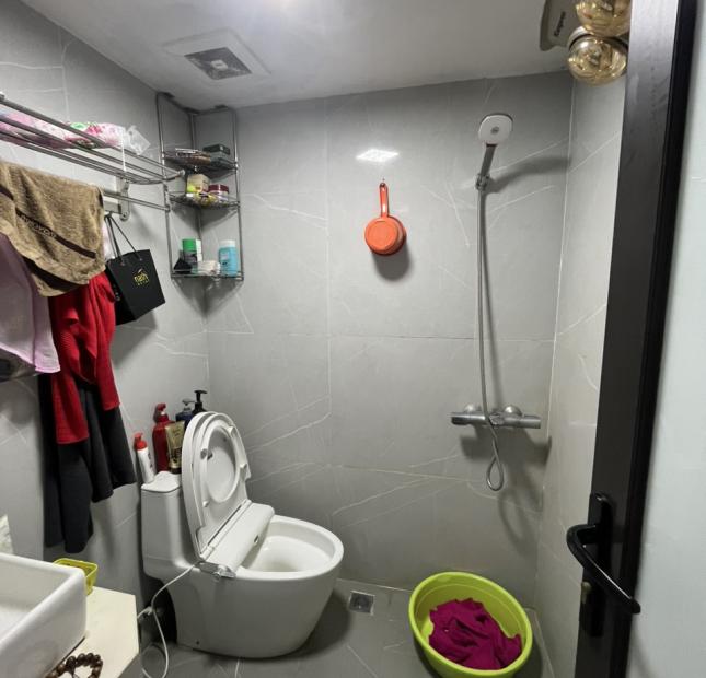 Chính chủ cần bán căn GÓC chung cư K1 Việt Hưng, 77m2, 2 ngủ, 2 vệ sinh