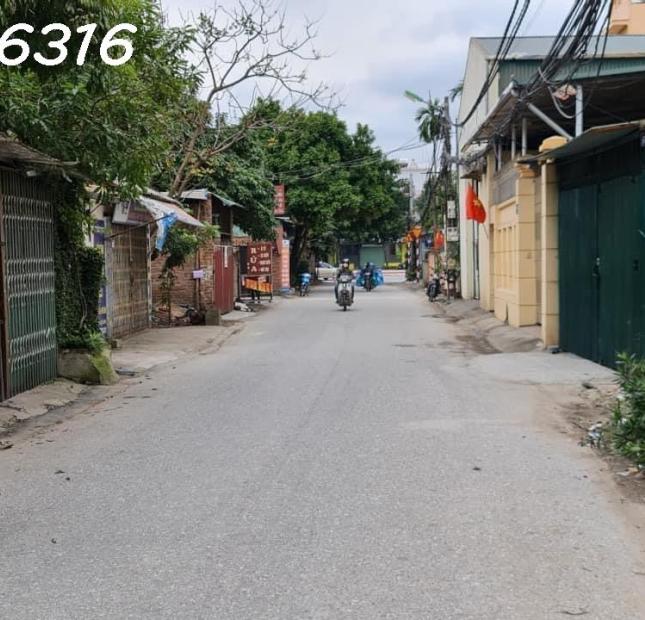 Bán đất Tư ĐÌnh, Long Biên, phân lô quân đội, ô tô vào nhà, hàng xóm MInh Tâm,gần Cổ Linh, nhỉnh 7