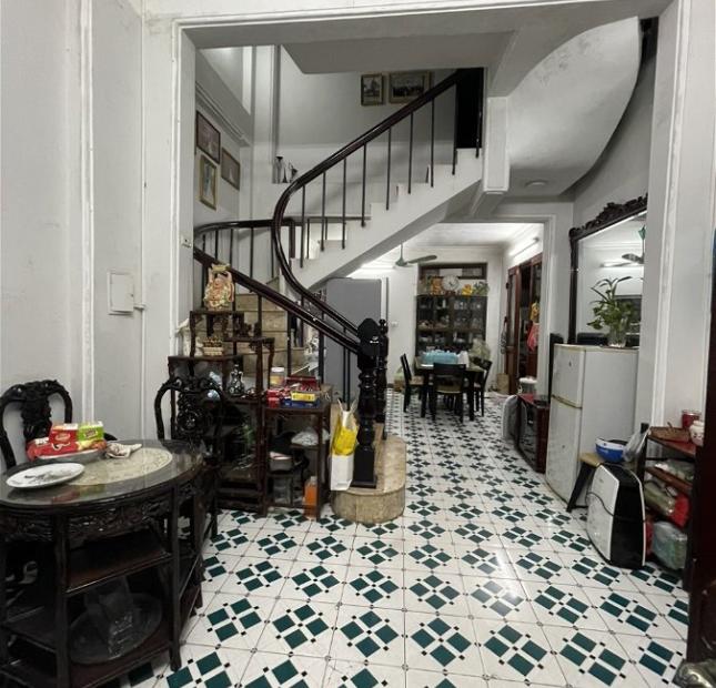 Bán Nhà Phố Xuân Diệu Quận Tây Hồ. 50m Xây 5 Tầng Mặt Tiền 4.2m Nhỉnh 16 Tỷ. Cam Kết Ảnh Thật Mô