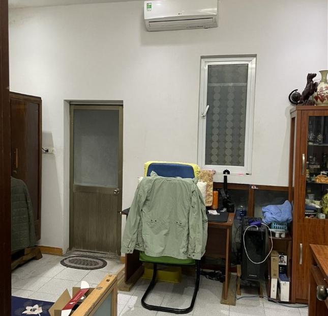 Bán Nhà Phố Xuân Diệu Quận Tây Hồ. 50m Xây 5 Tầng Mặt Tiền 4.2m Nhỉnh 16 Tỷ. Cam Kết Ảnh Thật Mô