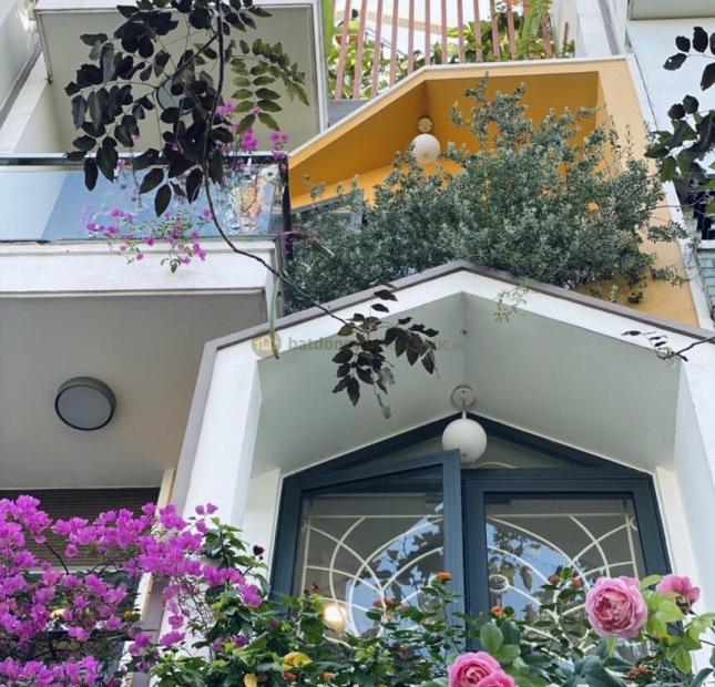 Bán nhà mặt tiền Bùi Tá Hán, Q2, sổ vuông, 4x20m, 17 tỷ, con đường sầm uất