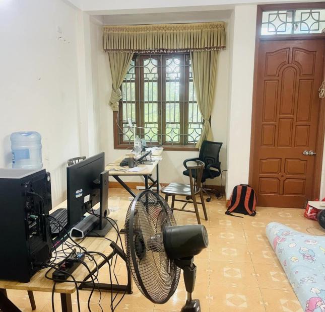 BÁN NHÀ KINH DOANH PHÂN LÔ PHỐ HOÀNG CẦU – ĐỐNG ĐA – 38M2*5 TẦNG –Ô TÔ TRÁNH- VỈA HÈ – LH : 0985836182
