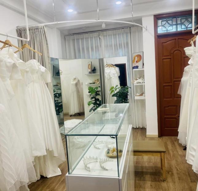 BÁN NHÀ KINH DOANH PHÂN LÔ PHỐ HOÀNG CẦU – ĐỐNG ĐA – 38M2*5 TẦNG –Ô TÔ TRÁNH- VỈA HÈ – LH : 0985836182