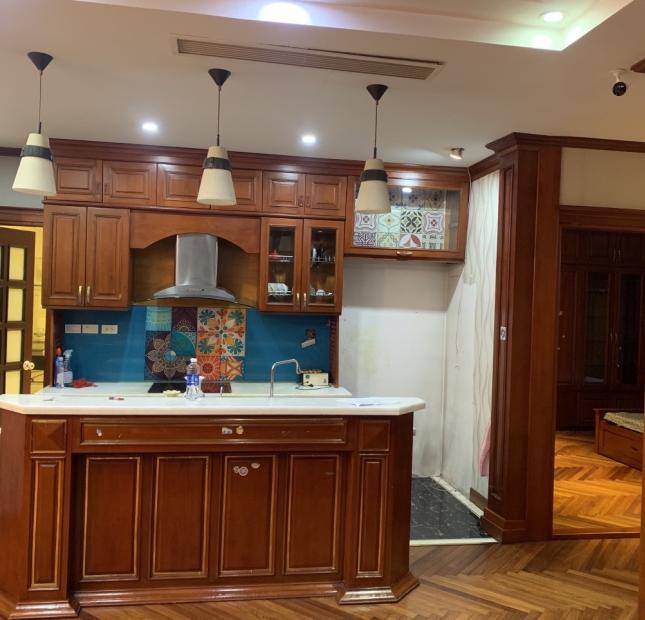 Bán căn hộ 3 ngủ, DT 101,3m2 tại Toà Eurowindow 27 Trần Duy Hưng - Hơn 5 Tỷ