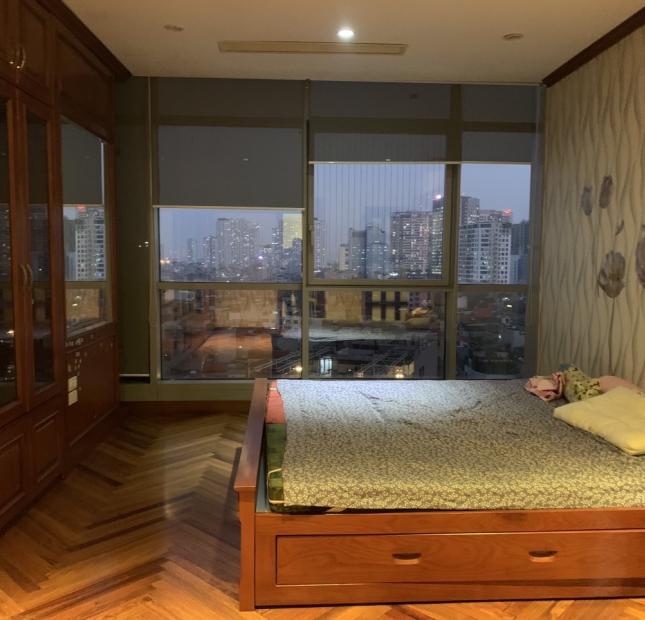 Bán căn hộ 3 ngủ, DT 101,3m2 tại Toà Eurowindow 27 Trần Duy Hưng - Hơn 5 Tỷ