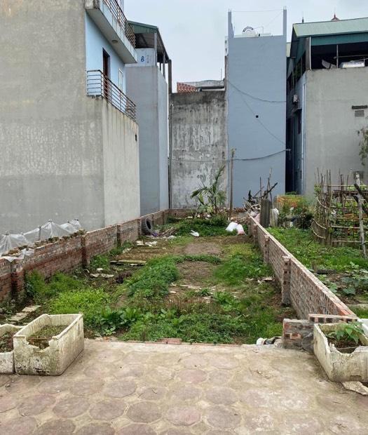 BÁN ĐẤT TỎ 26 THỊ TRẤN ĐÔNG ANH GIÁ HƠN 4 TỶ