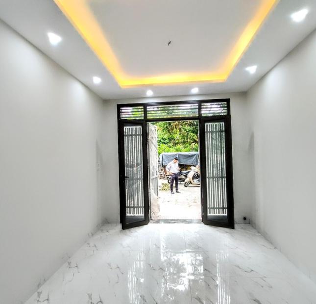 Bán nhà  Mậu Lương-Hà Đông,  Dt 40m2, View hồ, sân chơi thoáng. ôtô đỗ gần, giá 4.xx tỷ.Lh 0984672007