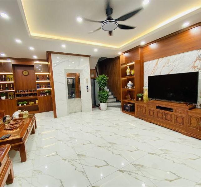 BÁN GẤP ! 50m*7T thang máy chỉ 10.9 tỷ, nội thất xịn, 2 mặt thoáng tại Nguyễn Ngọc Nại .