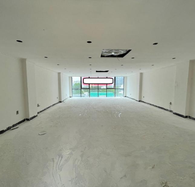 Bán gấp toà văn phòng 100m2 x 6 tầng Mặt phố Trích Sài, view Hồ Tây - Vị trí đắc địa - Giá đẹp