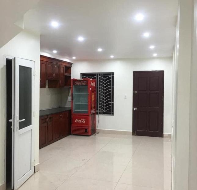 Cho thuê nhà 5 tầng tuyến 2 Lê Hồng Phong 60M  có 7 phòng  ngủ giá 25tr tháng
