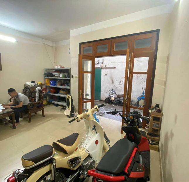 Bán Nhà Phố Võng Thị Quận Tây Hồ. 97m Mặt Tiền 6m Nhỉnh 11 Tỷ. Cam Kết Ảnh Thật Mô Tả Chính Xác.