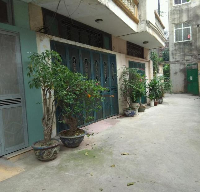 BÁN NHÀ LÔ GÓC, Ô TÔ TRÁNH, NGUYỄN TRÃI 70M, 5T, MT 5M, Ở KẾT HỢP LÀM VP ĐỈNH, 14 TỶ. 0937651883.