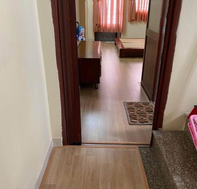 Căn nhà Nguyễn Trãi, Quận 1, 5 tầng, giá hơn 8 tỷ TL
