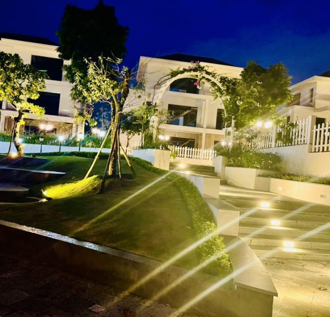 + CHÍNH CHỦ BÁN BIỆT THỰ ĐỈNH ĐỒI VIEW VỊNH, TRUNG TÂM BÃI CHÁY, TP HẠ LONG, QUẢNG NINH - LIÊN HỆ