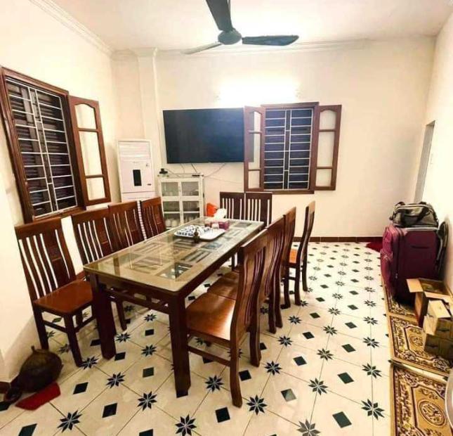 Bán Nhà Ngõ 12 Phố Đào Tấn 57m2 x 4 tầng căn góc, 4 phòng ngủ đầy đủ công năng, ô tô đỗ cửa, hạ