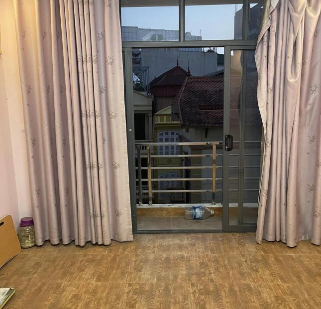 Bán nhà ngõ 228 Khương Đình 40m x 6 tầng, mt: 3.8m, kinh doanh nhỏ, ngõ to rộng