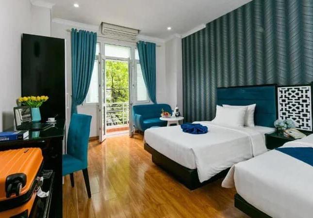 BÁN MẶT PHỐ HÀNG CÓT - VỊ TRÍ ĐẮC ĐỊA 8 TẦNG THANG MÁY - HIẾM NHÀ BÁN DÒNG TIỀN ỔN ĐỊNH 6 TỶ/NĂM