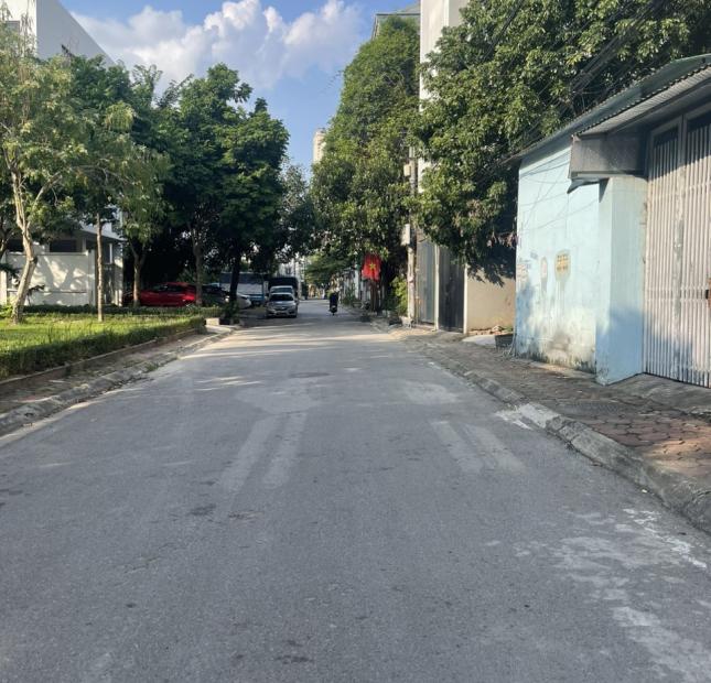 BÁN ĐẤT BÁT KHỐI – VIEW  CÔNG VIÊN - Ô TÔ TẢI TRÁNH ĐỖ VÀO NHÀ - VỈA HÈ - CẠNH ĐƯỜNG 24M THẠCH