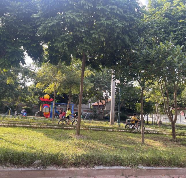 BÁN ĐẤT BÁT KHỐI – VIEW  CÔNG VIÊN - Ô TÔ TẢI TRÁNH ĐỖ VÀO NHÀ - VỈA HÈ - CẠNH ĐƯỜNG 24M THẠCH