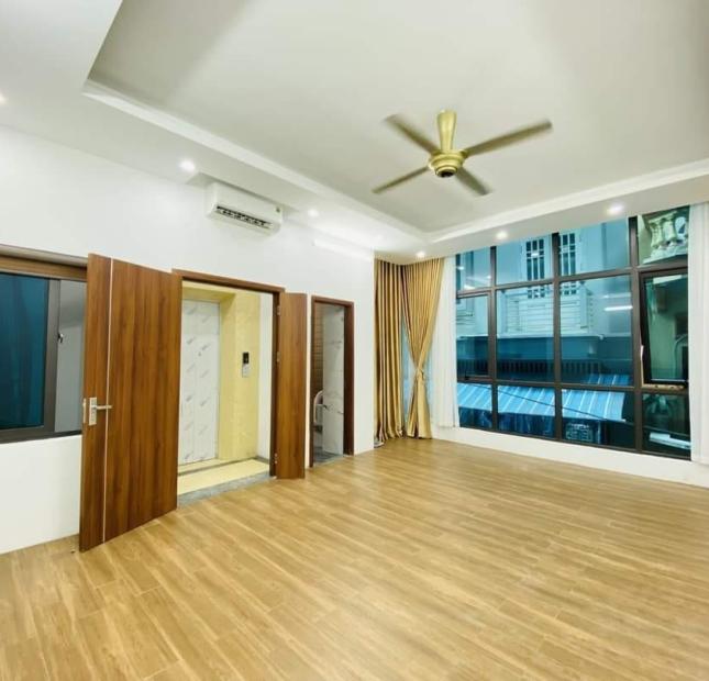BÁN NHÀ ĐỐNG ĐA, MẶT PHỐ PHỐ TÔN ĐỨC THẮNG 46M, 2T, MT 8M, VỈA HÈ ĐÁ BÓNG, KINH DOANH ĐỈNH, 17 TỶ.