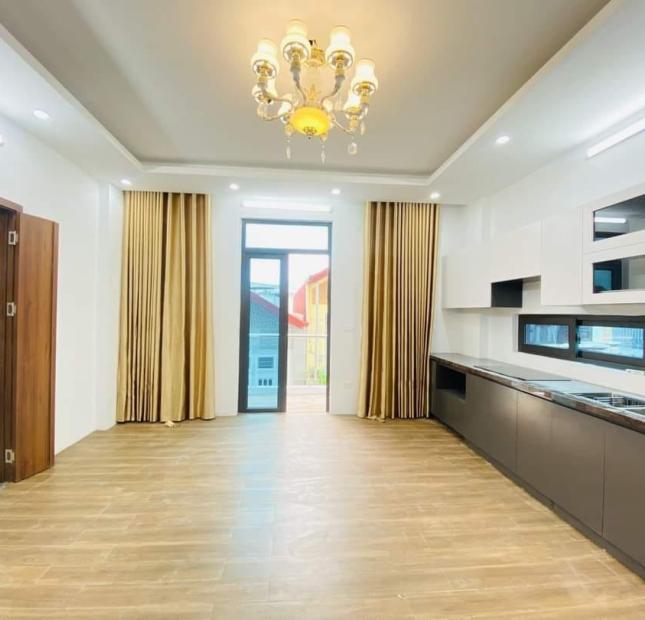 BÁN NHÀ ĐỐNG ĐA, MẶT PHỐ PHỐ TÔN ĐỨC THẮNG 46M, 2T, MT 8M, VỈA HÈ ĐÁ BÓNG, KINH DOANH ĐỈNH, 17 TỶ.
