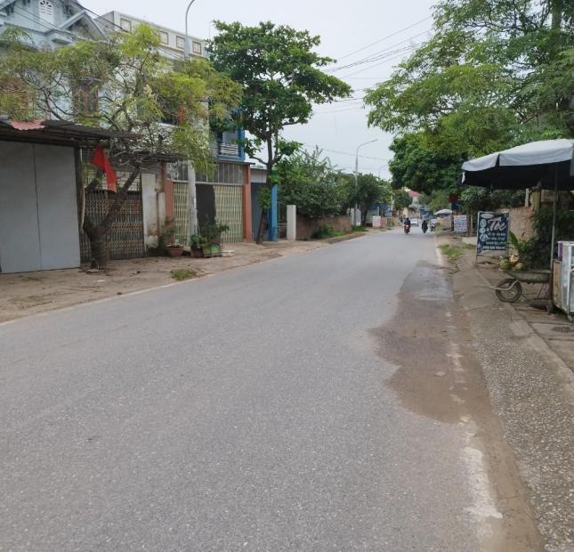 (CỰC HIẾM) Lô đất duy nhất có ki ốt đang kinh doanh ngay gần ngã tư vành đai V trên mặt đường Lí