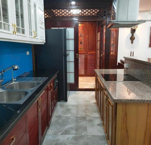 VIP - HIẾM CĂN HỘ CC CAO CẤP TẠI EUROWINDOW MULTI COMPLEX, 2 NGỦ + 2WC, NT CỰC ĐẸP, 5X TỶ