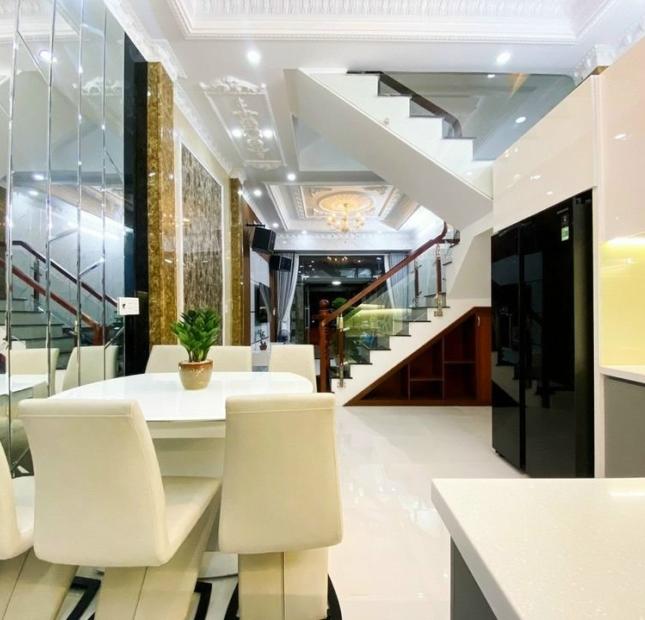 Trung Kính - Nhà đẹp 5 tầng, 6 ngủ mới bóc tem, Cách phố 30m - Khu VIP Cầu Giấy