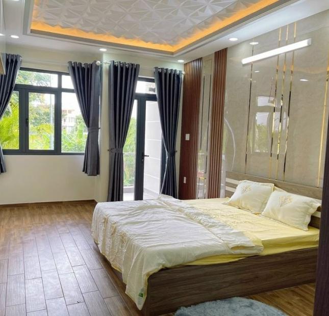 Trung Kính - Nhà đẹp 5 tầng, 6 ngủ mới bóc tem, Cách phố 30m - Khu VIP Cầu Giấy