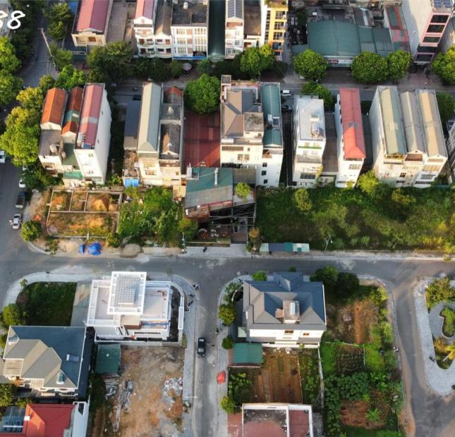 Cần tiền bán gấp đất phân lô  KĐT VIỆT MỸ TRUNG TÂM THÀNH PHỐ TUYÊN QUANG